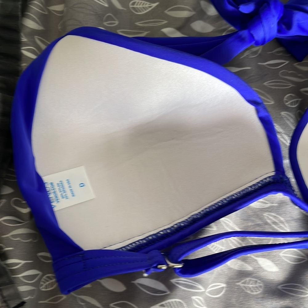 Venus bathing suit in royal blue size 8 bottoms size D top worn 2x - Picture 6 of 7